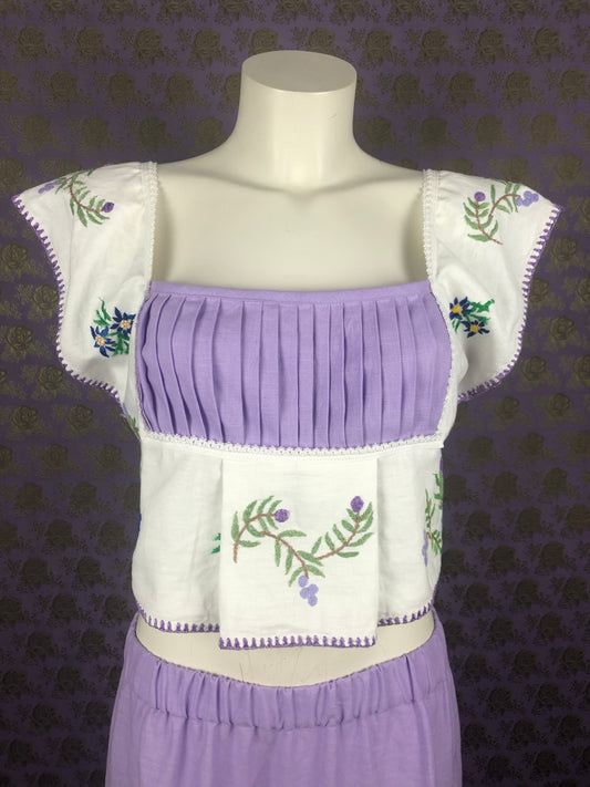 Handmade & embroidered folklore top