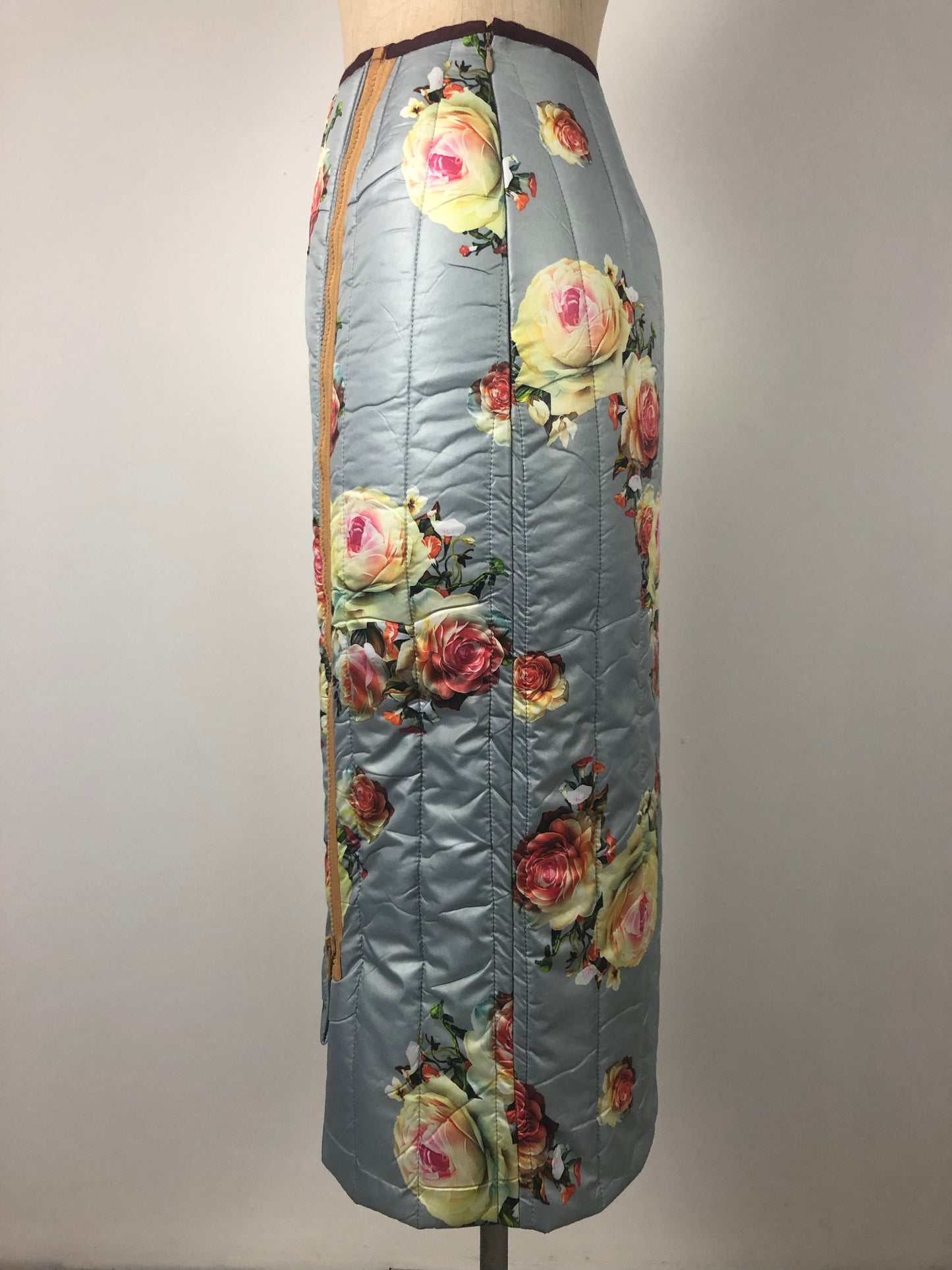 Padded skirt met flowerprint homemade