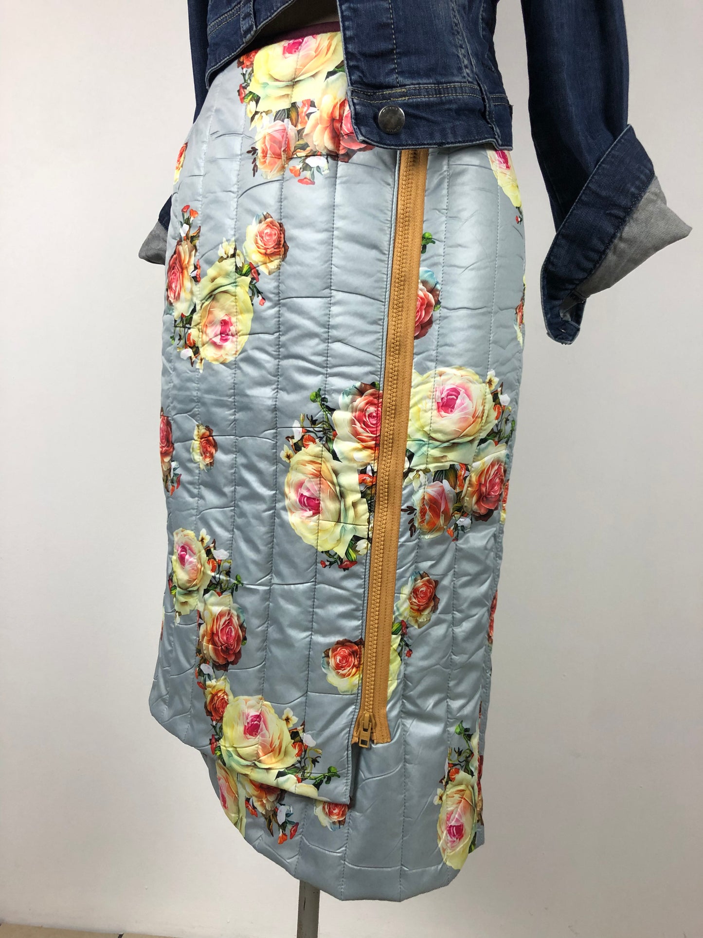Padded skirt met flowerprint homemade