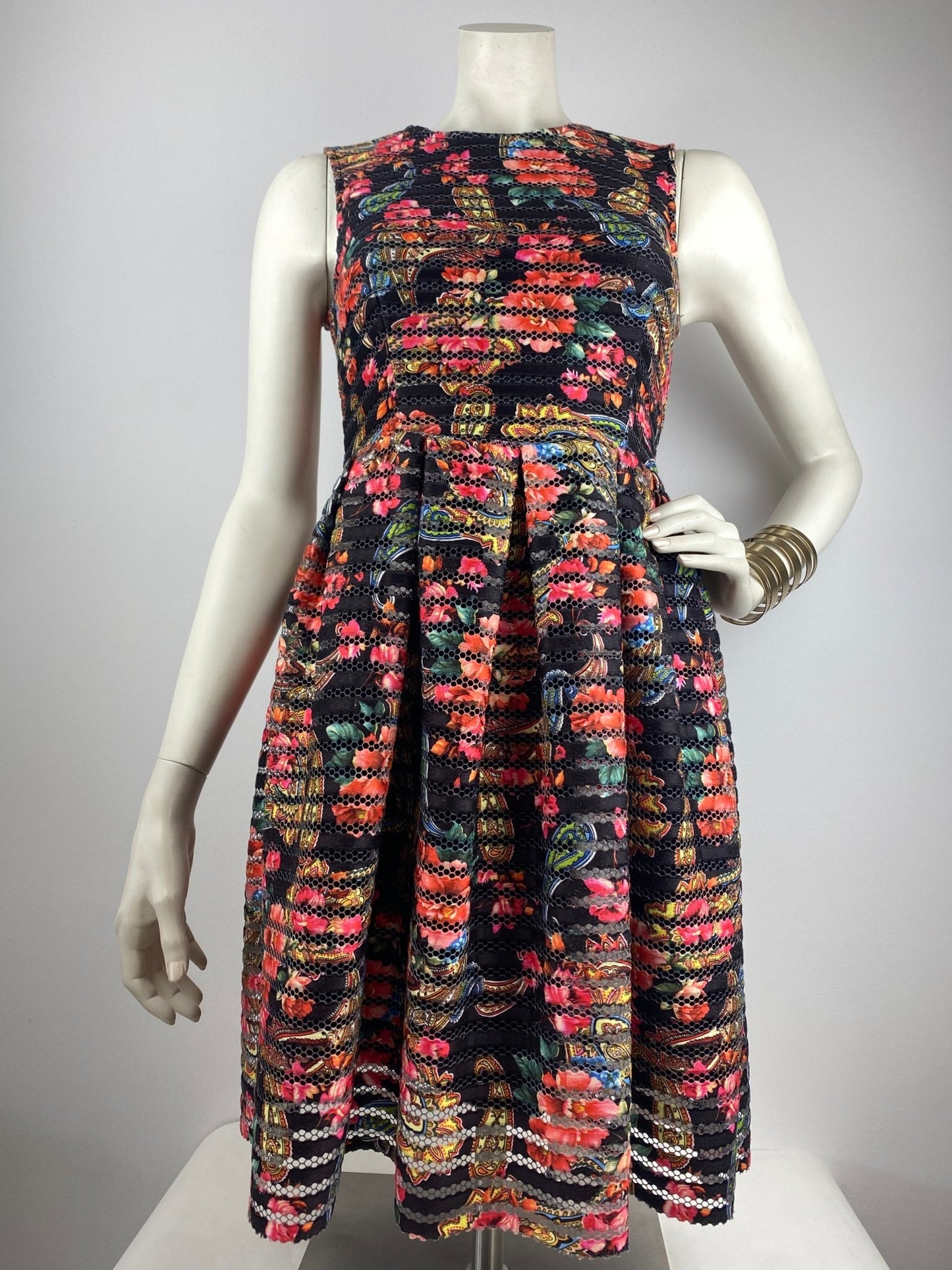 Partyjurk bloemen - B.backPre - loved