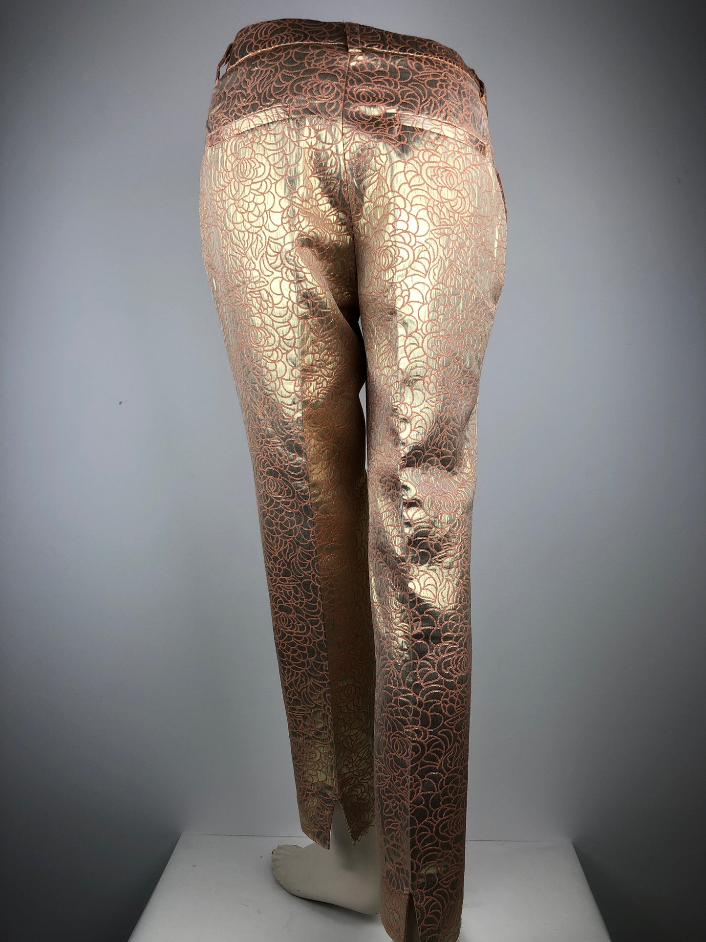 Lamé trousers in gold/apricot